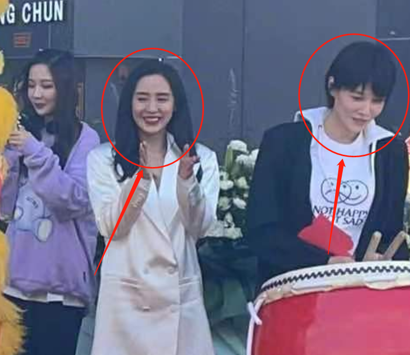  网坛姐妹花同日出战，姐姐胜妹妹上演温情德比