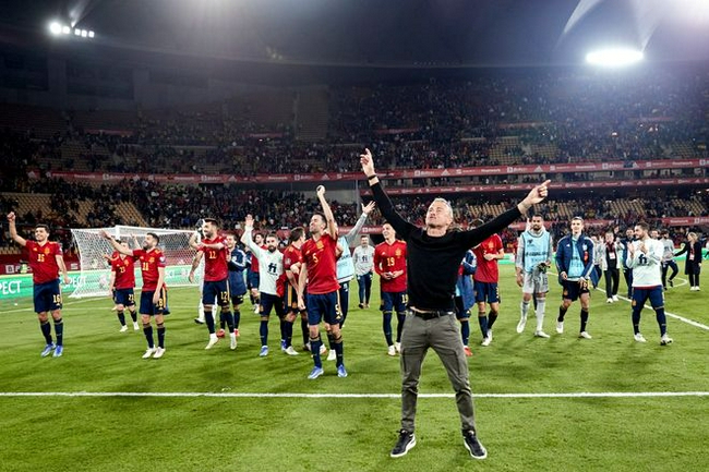  世界杯预选赛开战，诸强争夺出线权