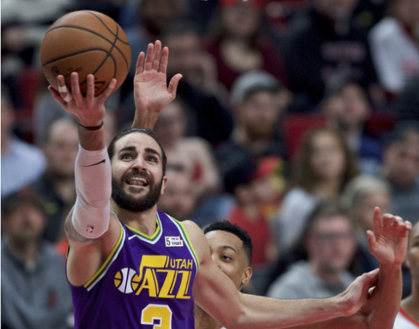  米切尔单节轰下20分，骑士主场力克公牛队