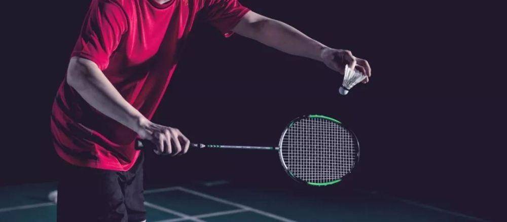 网前截击再现经典,复古打法惊艳观众