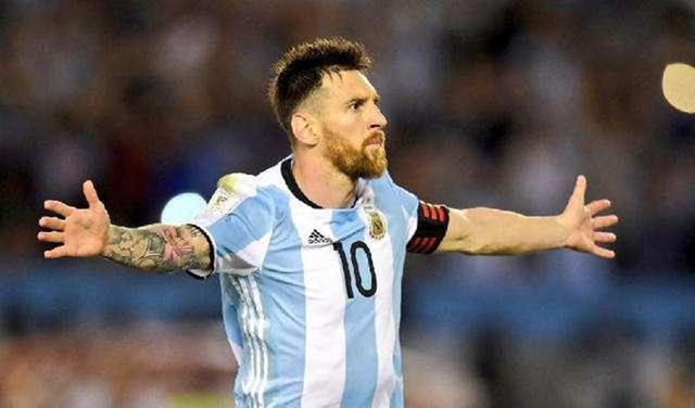梅西领衔阿根廷勇夺世界杯冠军