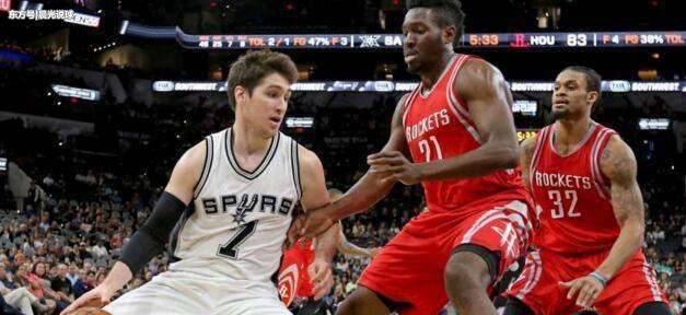  双塔组合发威，内线统治力无人能挡