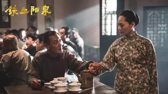 电竞纪录片热播中,幕后故事感动众人